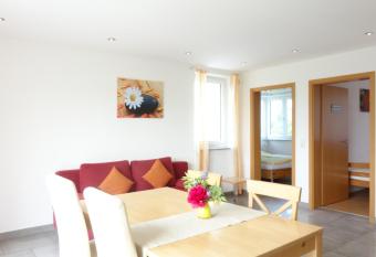 Ferienwohnung Katzheim has Balcony rooms