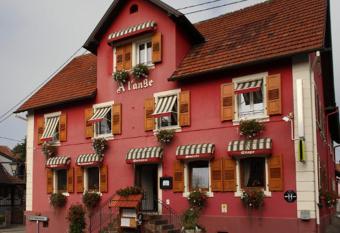 Hotel Restaurant A l Ange allows 18 year olds to book a room