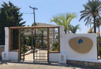 Pefkos Blue has Balcony rooms