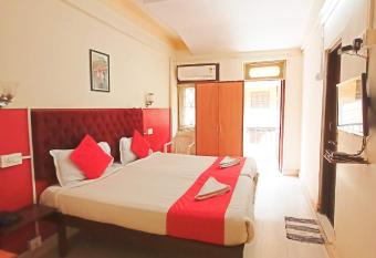 Sanman Hotels has Smoking/Balcony rooms