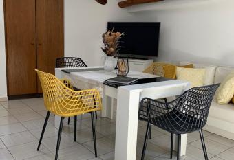 Ascona - Casa Collegio allows 18 year olds to book a room