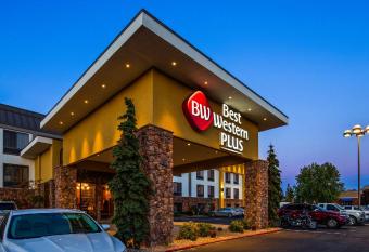 Best Western Plus Olympic Inn allows 18 year olds to book a room