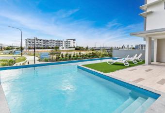 Aquarius Kawana allows 18 year olds to book a room