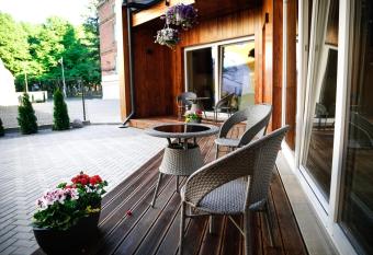 D  nhoff Residence has Balcony rooms