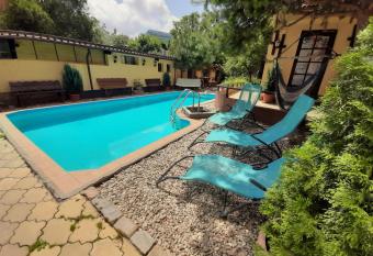 B&B Casa Mica Guesthouse has Balcony rooms