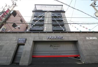 Almond Hotel Gupo Station has Balcony rooms