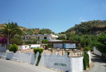 La Valle Verde has Balcony rooms
