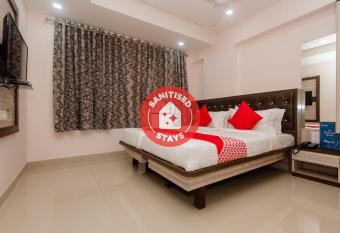 OYO Hotel Gems allows 18 year olds to book a room