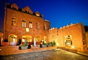 Pension sv. Florian allows 18 year olds to book a room