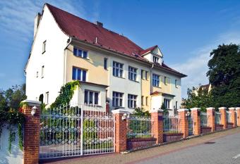 Hotel Garni has Balcony rooms