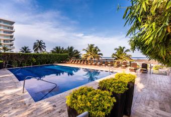 Holiday Inn Cartagena Morros, an IHG Hotel allows 18 year olds to book a room