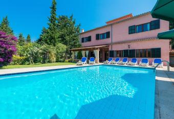 L hort Tres Cames has Balcony rooms