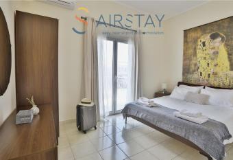 Nautilus Apartments Airport by Airstay has Balcony rooms