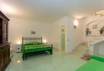 Casa Pamela has Balcony rooms