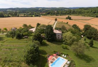 Domaine Les Miquels has Balcony rooms