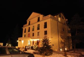 Hotel Art Montana allows 18 year olds to book a room