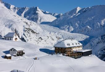 Hotel Belalp allows 18 year olds to book a room