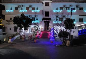 Hotel Souvenir has Balcony rooms