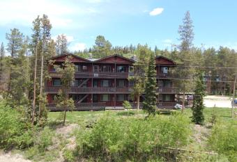 Hi Country Haus Unit 1515 allows 18 year olds to book a room