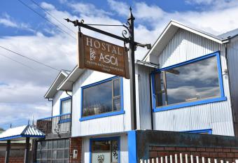 As  i Hostal allows 18 year olds to book a room