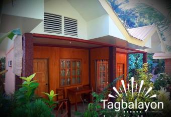 TAGBALAYON Lodging House has Balcony rooms