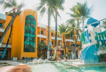 Country Village Hotel allows 18 year olds to book a room