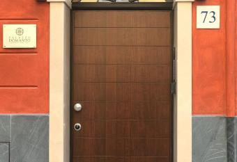 Palazzo Domanto Apartments Parma has Balcony rooms