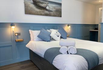 Marina Studio allows 18 year olds to book a room