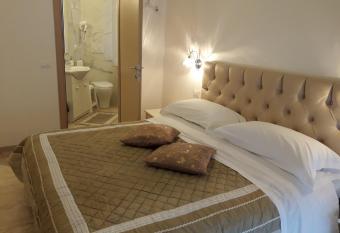 Affittacamere Sorrento has Balcony rooms