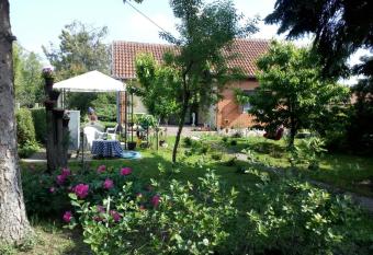 Apartment Ljupka allows 18 year olds to book a room