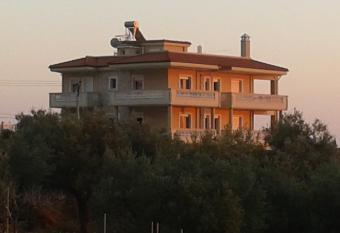 Spartila Apartments has Balcony rooms