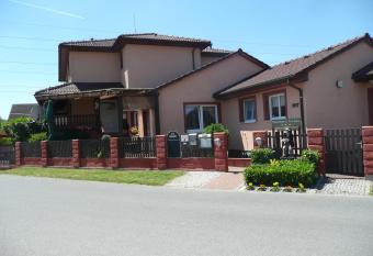 Penzion U Tulaka allows 18 year olds to book a room