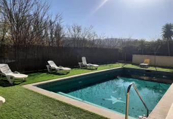 Apartamento Rural Cristi allows 18 year olds to book a room