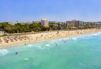 Leman Hotel y Apartamentos allows 18 year olds to book a room