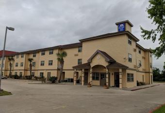 Americas Best Value Inn-Home Suites allows 18 year olds to book a room