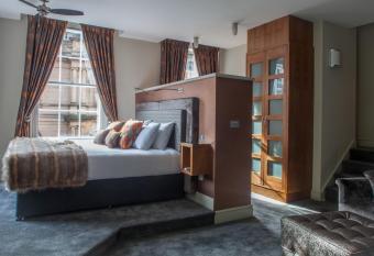 Lace Market Hotel has Balcony rooms