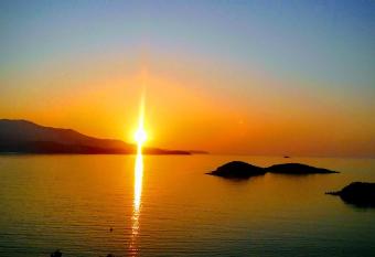 Hotel Majestic allows 18 year olds to book a room