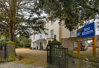 Best Western Henbury Lodge Hotel allows 18 year olds to book a room