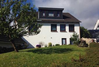 Hilbert Ina has Balcony rooms