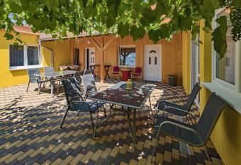 Berunka has Balcony rooms