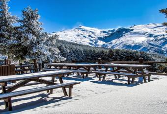 TODOSIERRANEVADA ZONA BAJA - MONTBLANC VISTAS A LA MONTANA - Junto a los Telecabinas allows 18 year olds to book a room