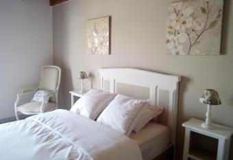 La Hulotte au Col Haut has Balcony rooms