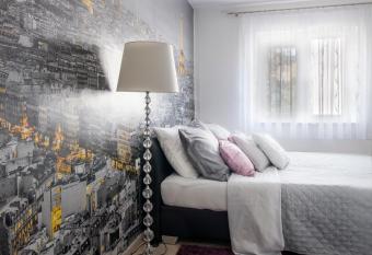 Apartman Ante allows 18 year olds to book a room