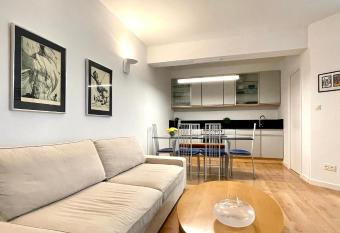 Apartament Jurata 30 allows 18 year olds to book a room