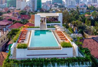 Penh House Hotel has Balcony rooms
