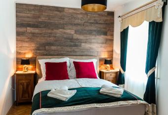 Apartments & Rooms Florjana has Balcony rooms