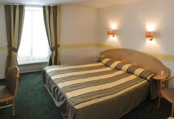 Logis H  tel Restaurant La Boule d Or allows 18 year olds to book a room