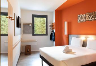 Ibis Budget Madrid Centro Lavapies allows 18 year olds to book a room