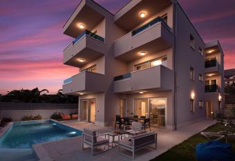 Luxury Villa Karla has Balcony rooms