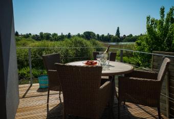 Duna Apartman has Balcony rooms